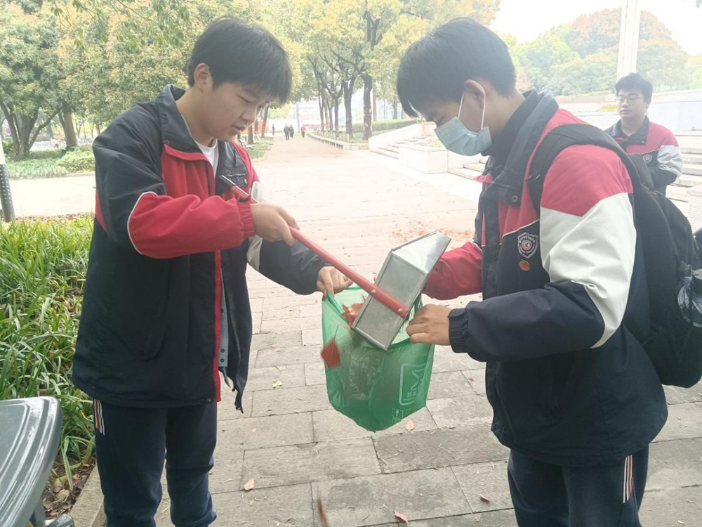 aae7f476e8c540e2a7a91de1cbe43ec4.png aae7f476e8c540e2a7a91de1cbe43ec4.png