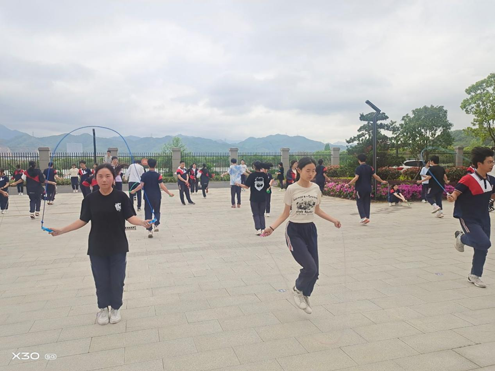 e00f0d9709df4e7f98e265ffe9c39622.png e00f0d9709df4e7f98e265ffe9c39622.png