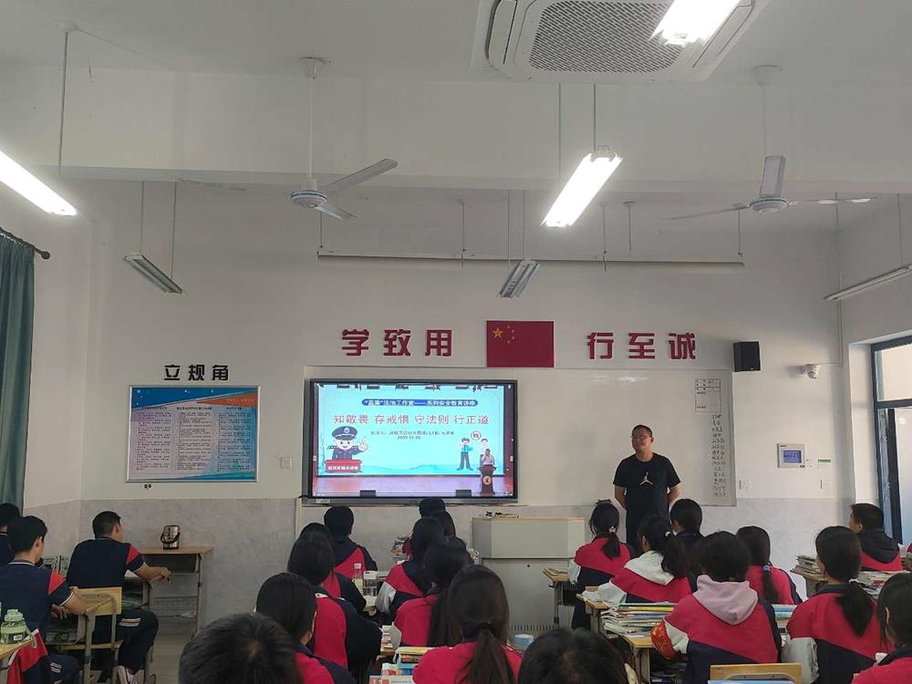 972f2c74317d4fa5949e09109724e351.jpg 972f2c74317d4fa5949e09109724e351.jpg