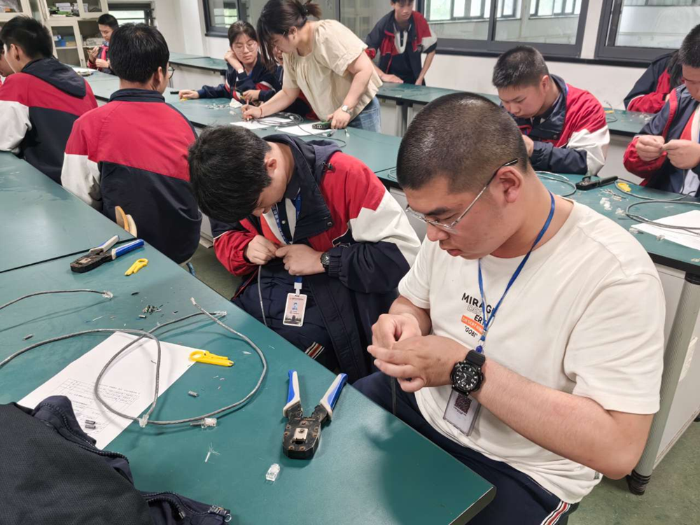 019dd4368de94540a4939984055c0420.png 019dd4368de94540a4939984055c0420.png