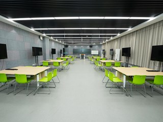 崇技楼B5-502 创新智慧教室